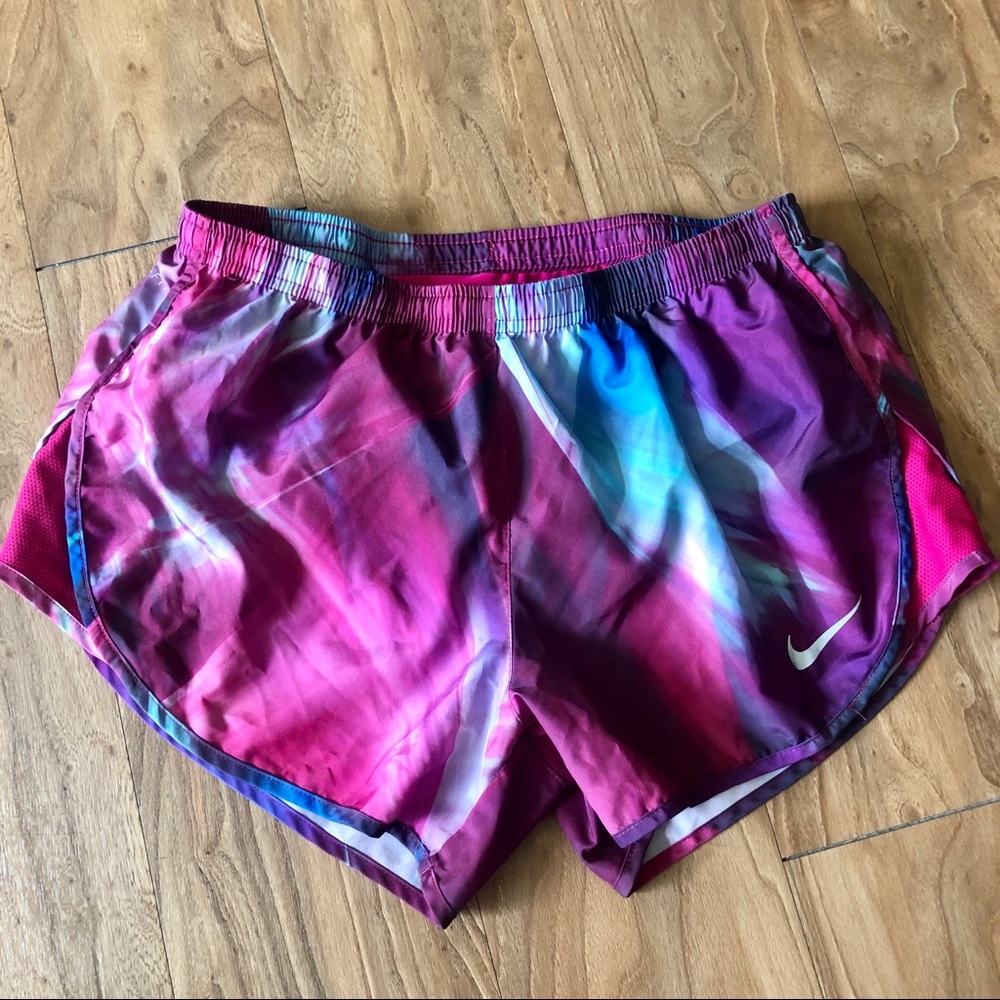 NIKE dri fit running shorts size medium